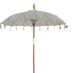 Location de parasol oriental gris