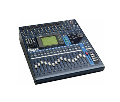console son numérique 01V96 Yamaha