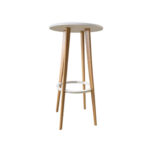 mange debout plateau blanc pied bois 1