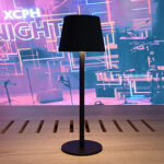 Location de lampe Black Tall tactile autonome